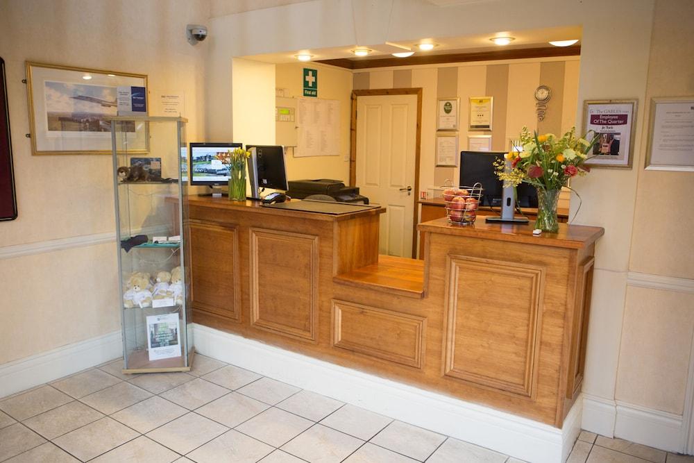 Best Western Gables Hotel Falfield Extérieur photo