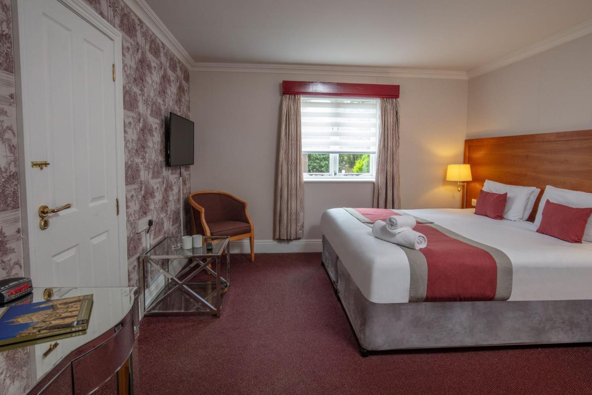 Best Western Gables Hotel Falfield Extérieur photo