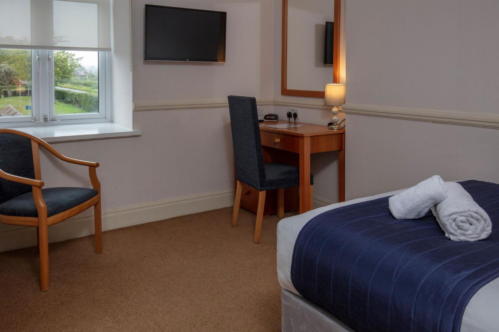 Best Western Gables Hotel Falfield Extérieur photo